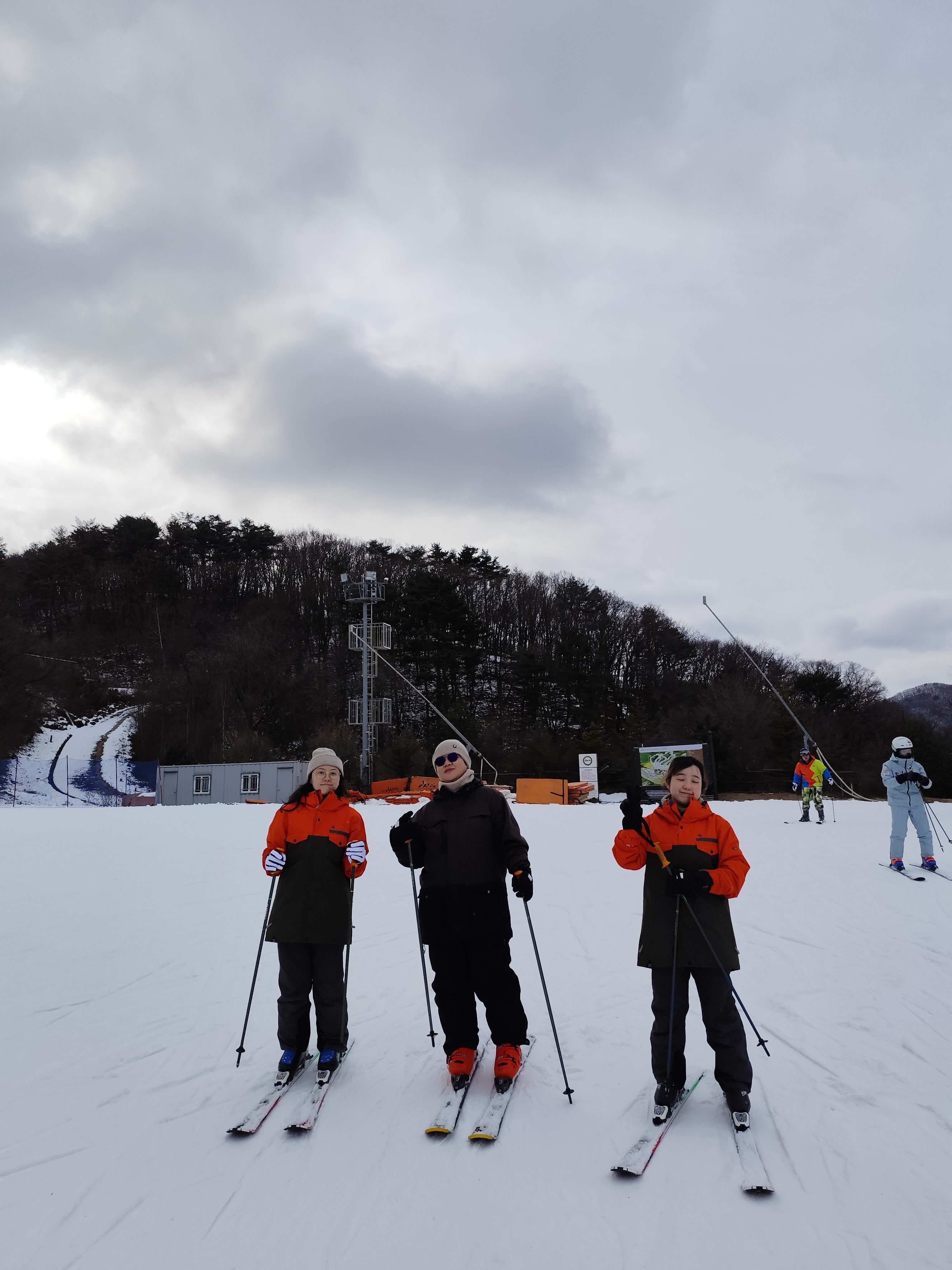 SKIDIEM 韩国龙平滑雪场-滑雪教练双板课程（中文课程）